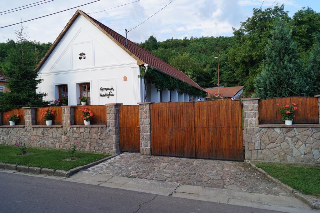 Cseresznyes Vendeghaz Szomolya 외부 사진